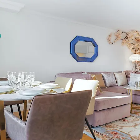 Iconic Apartment With Terrace Over Harrods London Exterior photo