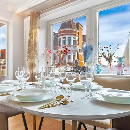 Iconic Apartment With Terrace Over Harrods London Exterior photo