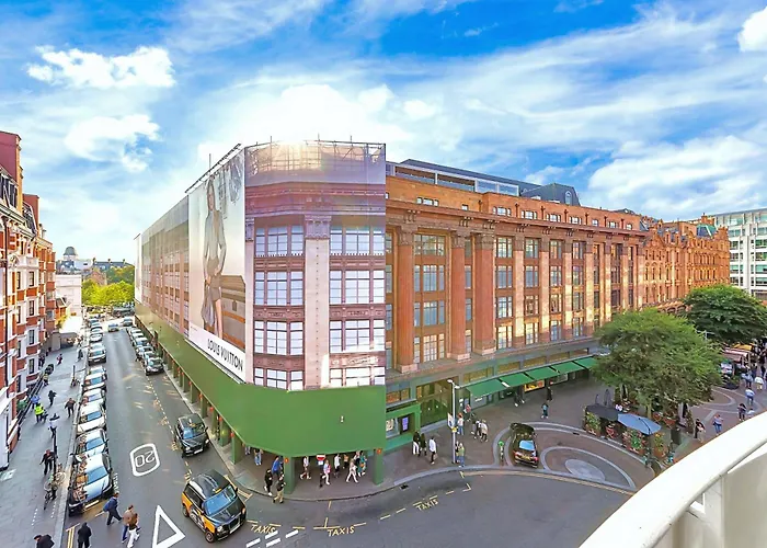 Iconic Apartment With Terrace Over Harrods